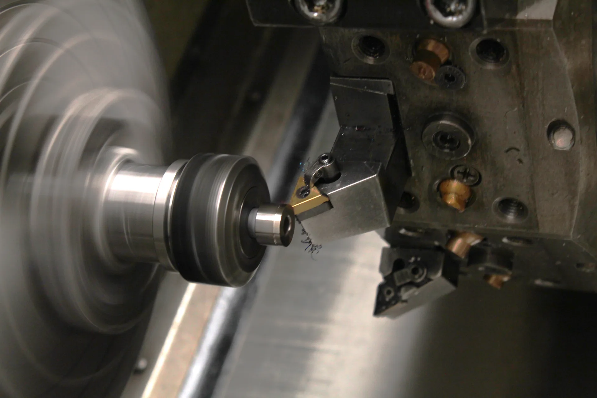 Precisión en Torneado CNC