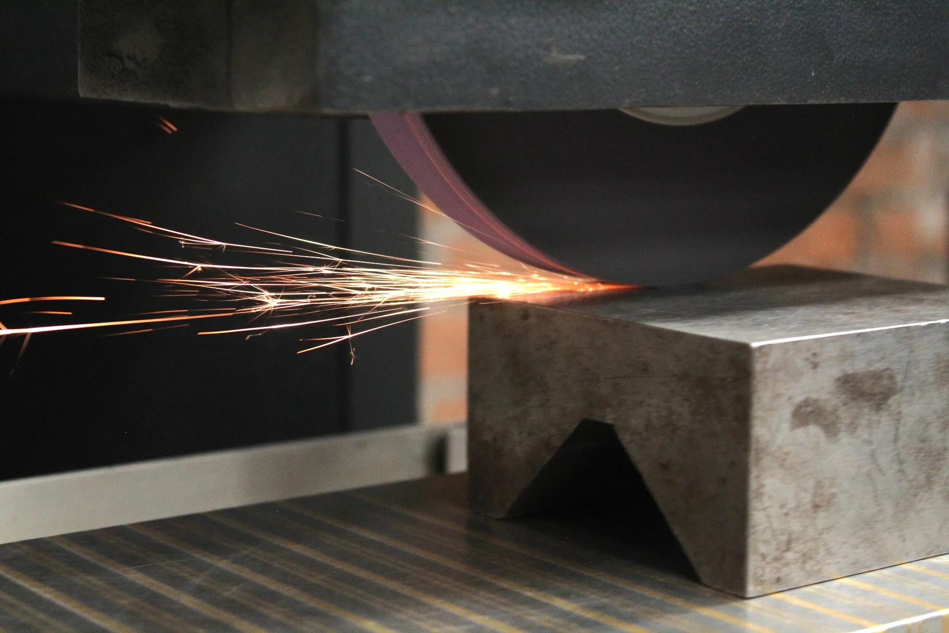 Rectificadora de superficies planas